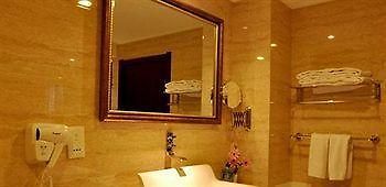 Changchun Yipin Jiliang International Hotel Экстерьер фото